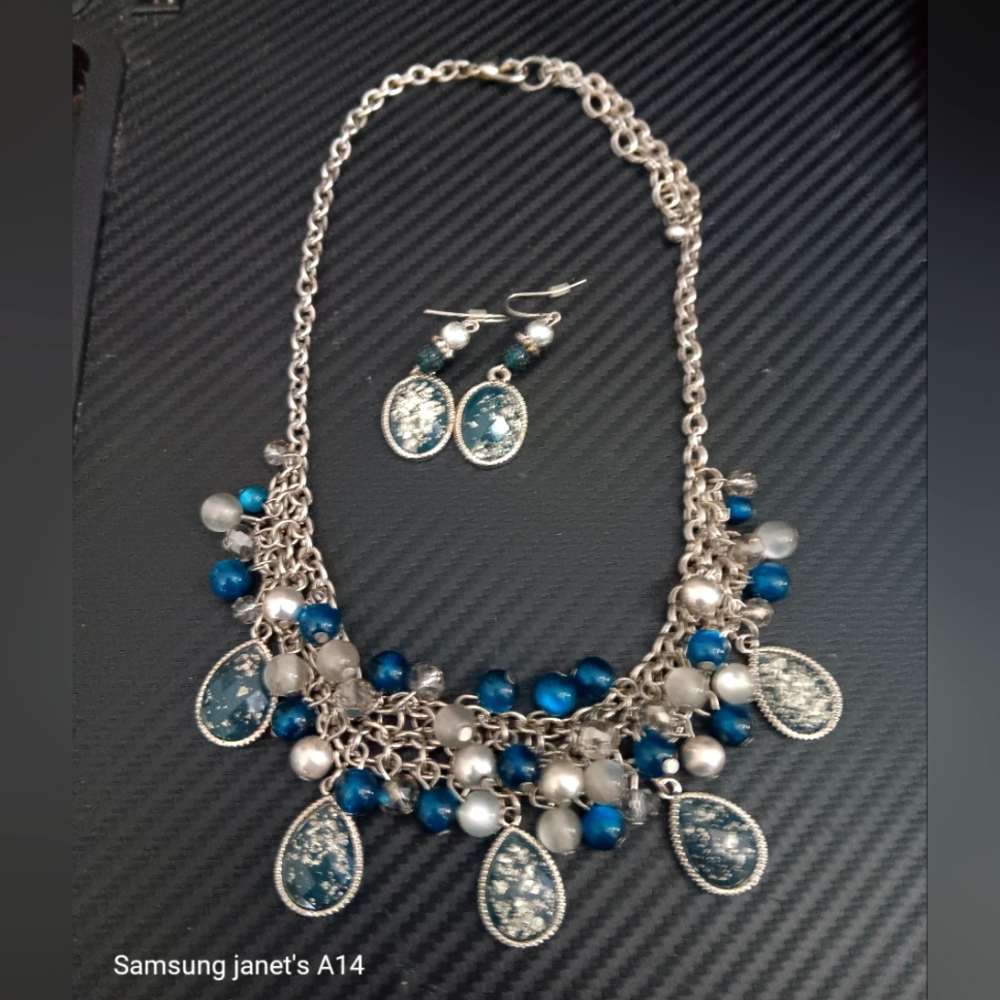 Dangle earrings and matching necklace